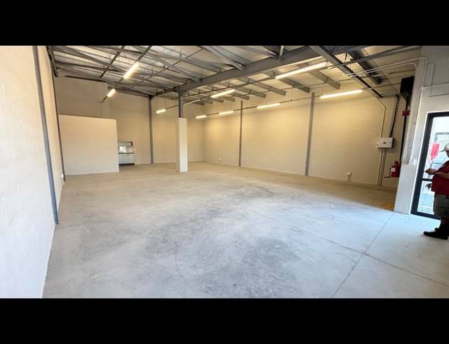 BUSINESS PROPERTY TO RENT IN MILNERTON CENTRAL